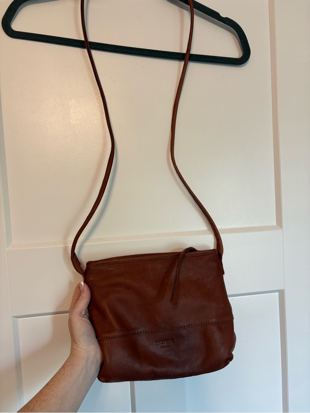 Classic Brown Leather Crossbody Bag with Slim Strap